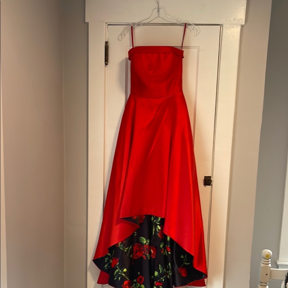 Elegant Red Strapless Dress with Floral Detail